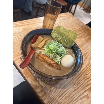 ラーメン日記11【横井】 | 個室有り・プライベートサロンの雰囲気 美容室Le･reve（ル・レーヴ）浜松和田店 - あなたの「なりたい」を叶える美容室